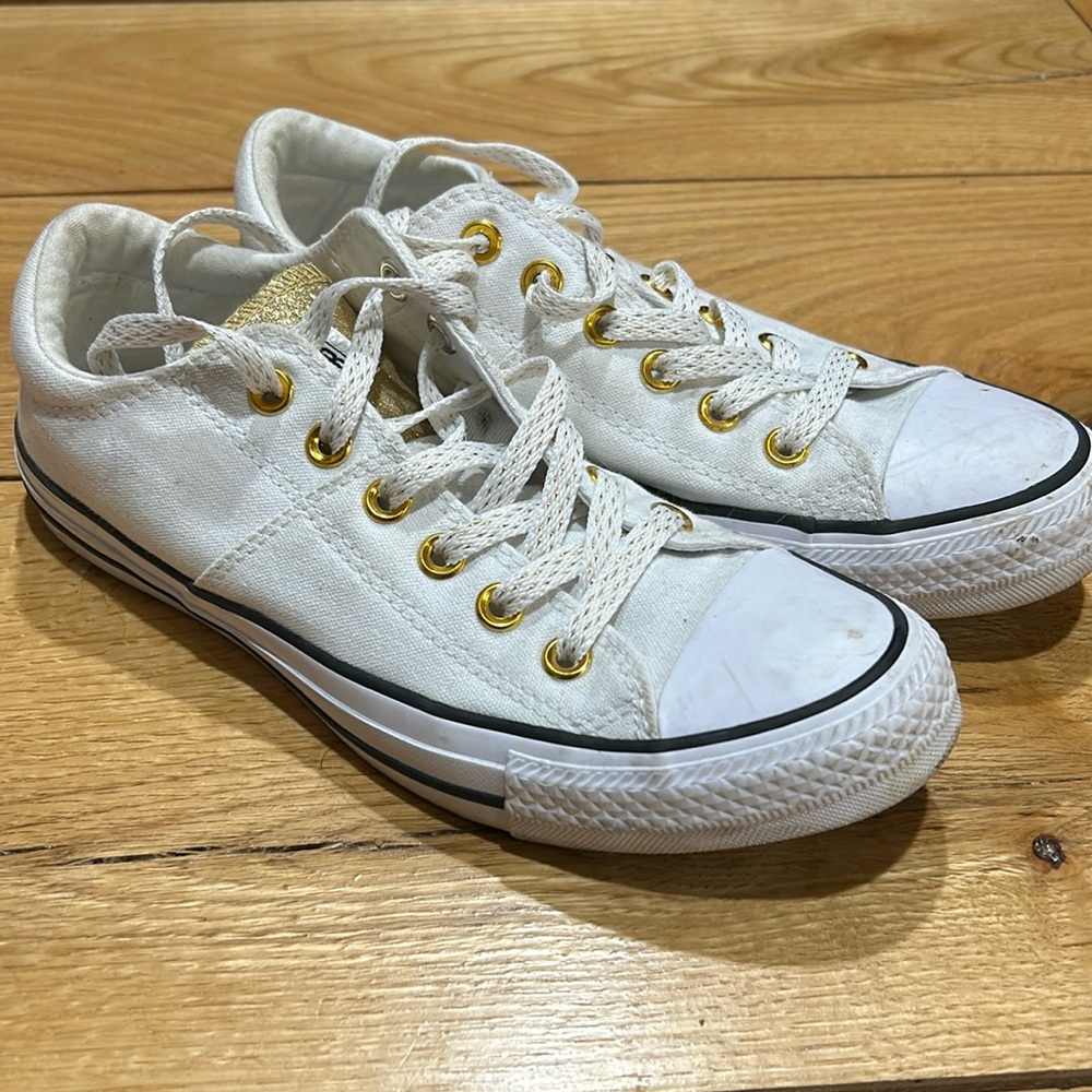 Converse All Stars Low Top White Gold women’s size 8